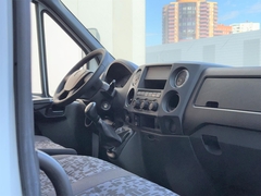 car-image